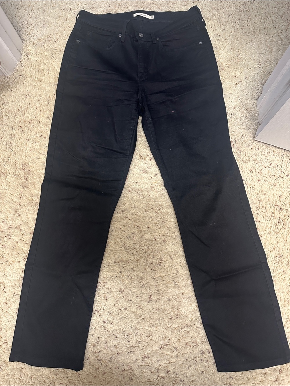 Women’s Levi Black Classic Straight Jeans